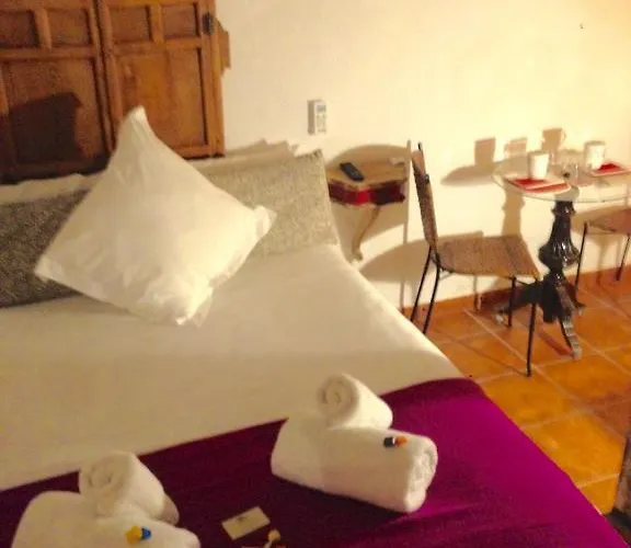 Tribeca Boutique Μαρμπέλλα