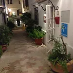 Bed and Breakfast Tribeca Boutique Μαρμπέλλα