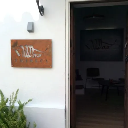 לינה וארוחת בוקר Tribeca Boutique מארבלה